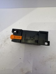 Mxuteuk PTF08A-E Relay Mounting Socket Base, 8 Pin, 12A, 250Vac, (NOS)