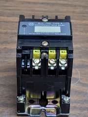 ALLEN BRADLEY 700DC-R600Z24 RELAY 3POLE 24VOLT DC 3NC NEW
