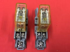IDEC – RH1B-U – DC24V – Relay with Base – LOT OF (2)