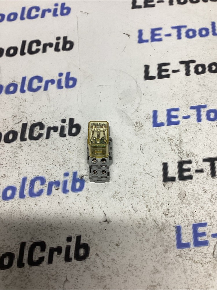IDEC RH2B-UL DC24V Relay w/ SH2B-05C Base K-361