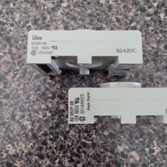 LOT OF 2: IDEC SR2P-06 SOCKET