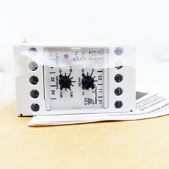 DOLD & Söhne AA 9943.12/001 Undervoltage Relay -New-
