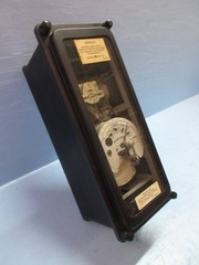 General Electric 701X2G4 3 Stator Watthour Meter Type DSM-64/1 3-PH GE