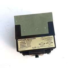 CutlerHammer Type M Relay D26MB D26MPR D26MPL D26MPS, 120V coil, missing 1 screw