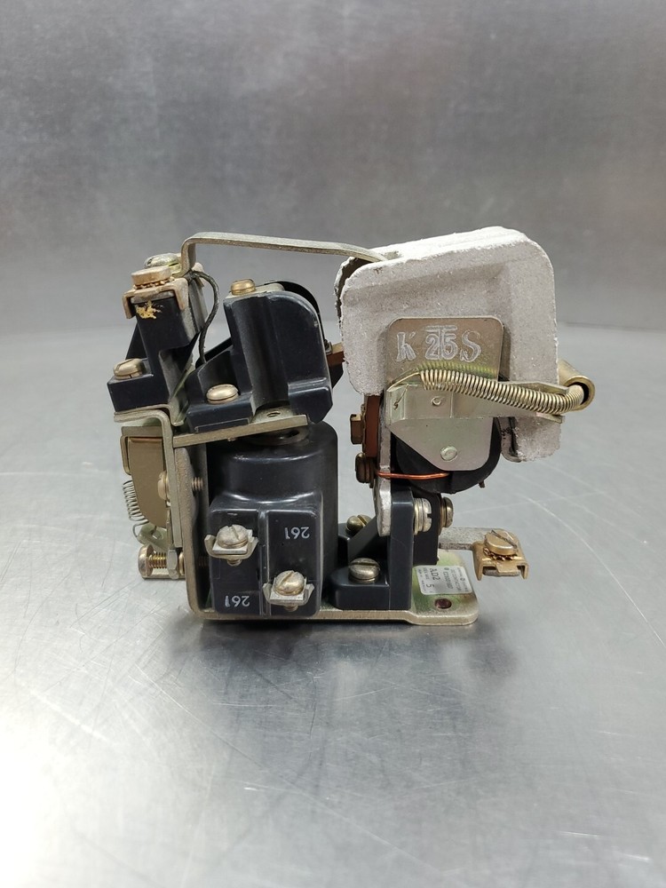 GE IC28001607 AD2 DC Contactor, 600V Max, 5 Amp. 4E-12