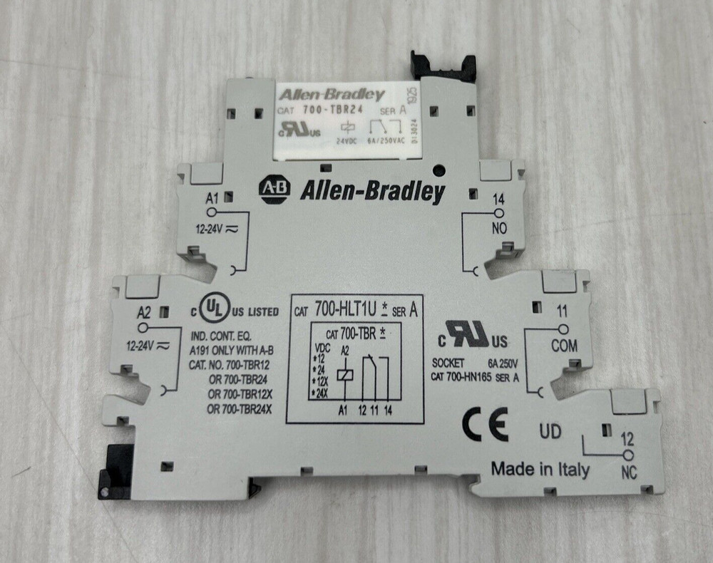Allen-Bradley 700-HLT1Z24 Ser A Terminal Relay 700-TBR24 w/ 700-HLT1Z Socket