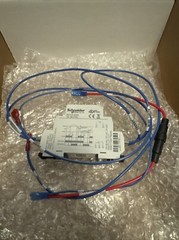 Schneider Electric 831VS-240A Voltage Monitoring Relay AC 48-276V