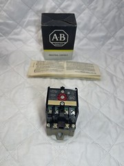 Allen Bradley Motor Control Relay Contactor 700-P400A1 Ser. A Bulletin 700 Contc