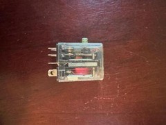 INDUSTRIAL MRO 700-HF32A1-1-4 SER. B 10A 120VAC (WH) NSMP-OEM