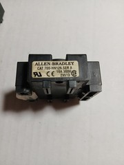 ALLEN-BRADLEY RELAY 700-HN126 Ser A 29513 300V 10A RELAY 11-PIN SOCKET BASE
