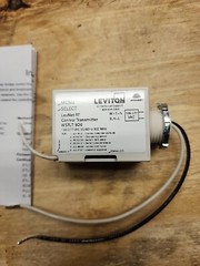 LEVITON WSTLT-9D0 CONTROL TRANSMITTER 100-277VAC 50/60 902MHZ