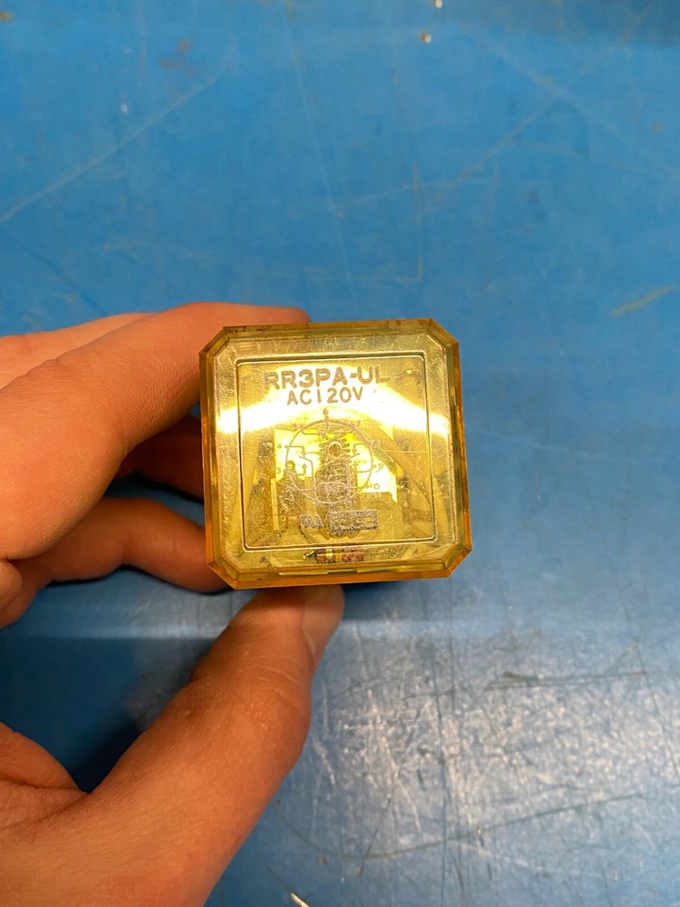 RR3PA-UL AC120V Idec Relay (lot of 4) 120VAC Coil