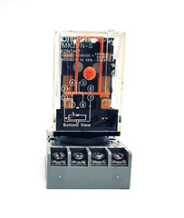 Omron RELAY MK2PN-S 250VAC 28VDC with Dayton Socket Base 5X852E **VERY GOOD**