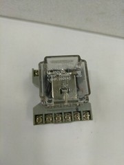DAYTON 3X742E 120 V 10 A 50/60 HZ RELAY W/ SOCKET 6X156E BASE 10A 300VAC(7C2UP