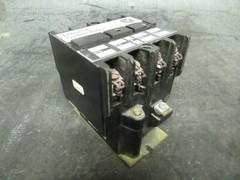 10 AMP WESTINGHOUSE INDUSTRIAL CONTROL RELAY AR4A 600 VAC 766A023G01 120 V COIL