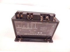 ALLEN BRADLEY BULLETIN 813S-V0H SOLID-STATE LINE VOLTAGE MONITOR RELAY T71368