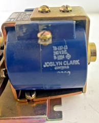 JOSLYN CLARK SYLVANIA BULLETIN 7304 TYPE PM DC RELAY 4U2-240 RELAY 240 VDC COIL