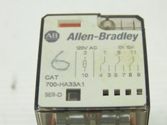 Allen Bradley 700-HA33Z24 Ser D 700-HN101 Ser C Relays And Sockets Lot Of 5