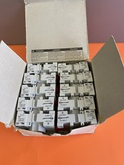 MagneCraft Relay Socket 70-464-1 Qty 10