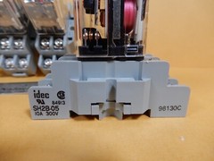 Allen-Bradley 700-HF32A1-4 120VAC Coil Relays (4) DPDT With Sockets SH2B-05 Used