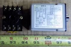 OMRON APR-S phase reversal relay 200/220 VAC with socket
