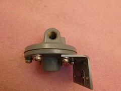 MOORE 63BD-L PNEUMATIC RELAY