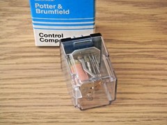 P&B Potter & Brumfield R10-T1W2-V700 General Purpose Relay , Plug-In 24VDC NOS
