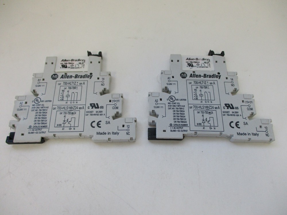 ALLEN BRADLEY 700-HLT1Z SER A RELAY AND SOCKET 700-TBR24SER A, LOT OF 2