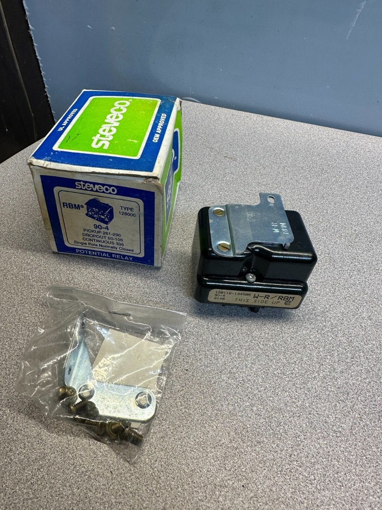 STEVECO RBM 90-4 POTENTIAL RELAY TYPE 128000. NEW FREE SHIPPING.