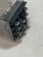 SCHNEIDER RUMF32F7 RELAY 120VAC 50/60HZ 11 BLADES LED+TEST