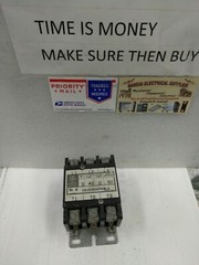 GE RELAY CR153DA074BLA WITH 55-B31H COIL 600VAC 3POLE CONTACTOR (11D3