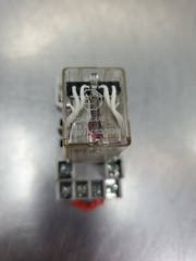ALLEN BRADLEY 700-HC24A1 SERIES A RELAY w/8501NR45 Base. 4E-35