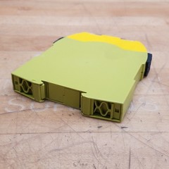 pilz PNOZ s7 C 24VDC 4n/o 1n/c, 751107 Safety Relay – USED