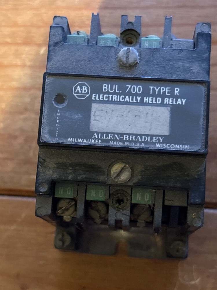 Allen-Bradley 700DC-R300Z24 Electrically Held Relay BUL 700 Type R – Used