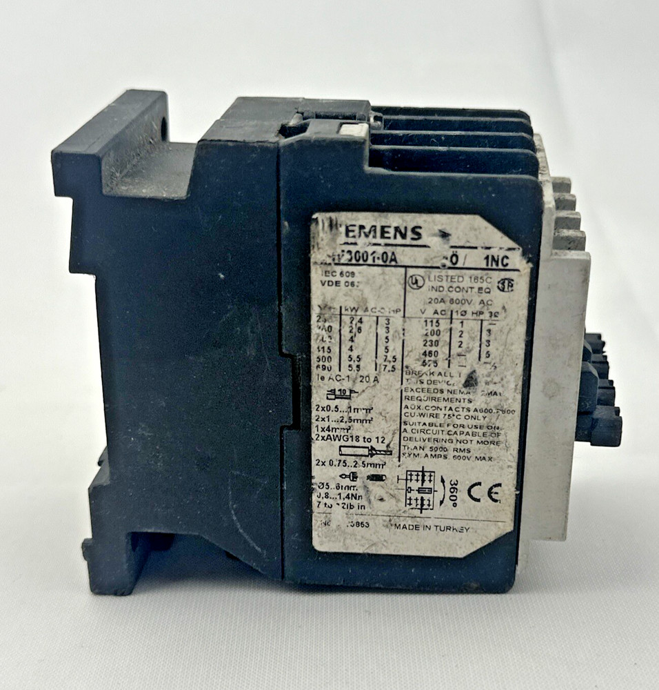 Siemens 3001-0A 4-Pole Industrial Motor Protector 1NC Auxiliary Used