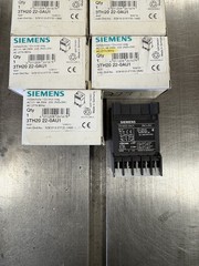 Siemens 3TH20 22-0AU1 Control Relay Contactor 230V Coil 2NO 2NC New Open Box
