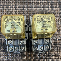 🇺🇸(2) RH3B-U AC24 RELAY 11 PIN 3PDT 10A IDEC WITH IDEC SH3B-05 DIN RAIL BASE