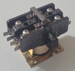 LOGANSPORT ESSEX RBM 143.121520.34400JB 18A @277V, 10A @ 440/600V, 24VAC COIL