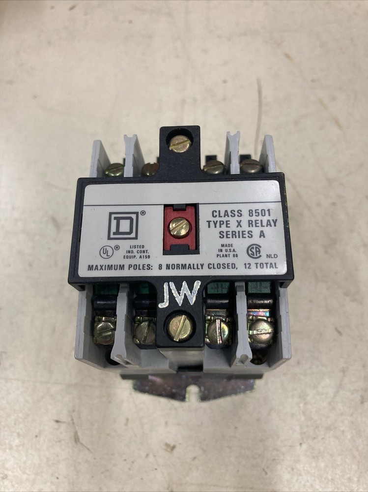 NEW SQUARE D CLASS 8501 XO-40 AC CONTROL RELAY SERIES A XO40