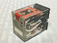 New! (Lot of 4) Omron MY2IN Relay 110/120V AC (#50046)