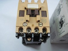 Allen-Bradley 700-F400A2 Type F Control Relay, 220/240V 50/60Hz, NOS
