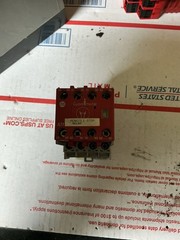 Allen-Bradley 700S-CF620DC Remote E-Stop Relay 25A 20-30V DC Panel Mount D1