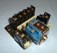 Joslyn Clark 447-9805-23 HR Relay 447980523 Coil 240 VDC NEW