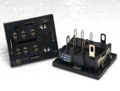 IDEC SH2B-51 Relay Socket, 8 Pin, Panel Mount 300 V, 10 A