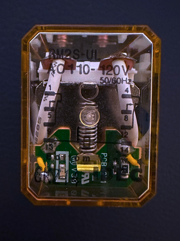 1X RM2S-UL AC110-120V IDEC Power Relay Plug-in DPDT 5A 120VAC W/ Indicator RM2S