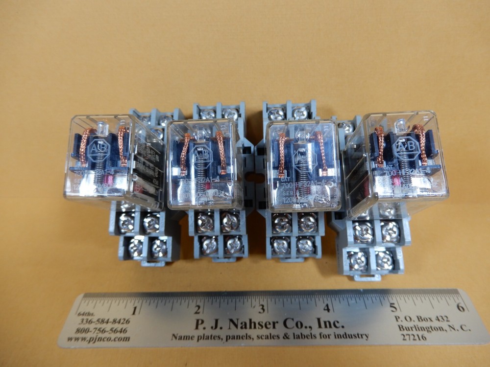 Allen-Bradley 700-HF32A1-4 120VAC Coil Relays (4) DPDT With Sockets SH2B-05 Used