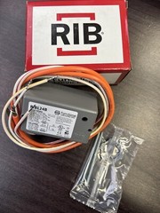 New Never Used Functional Devices RIBL24B Enclosed SPDT Latching Relay