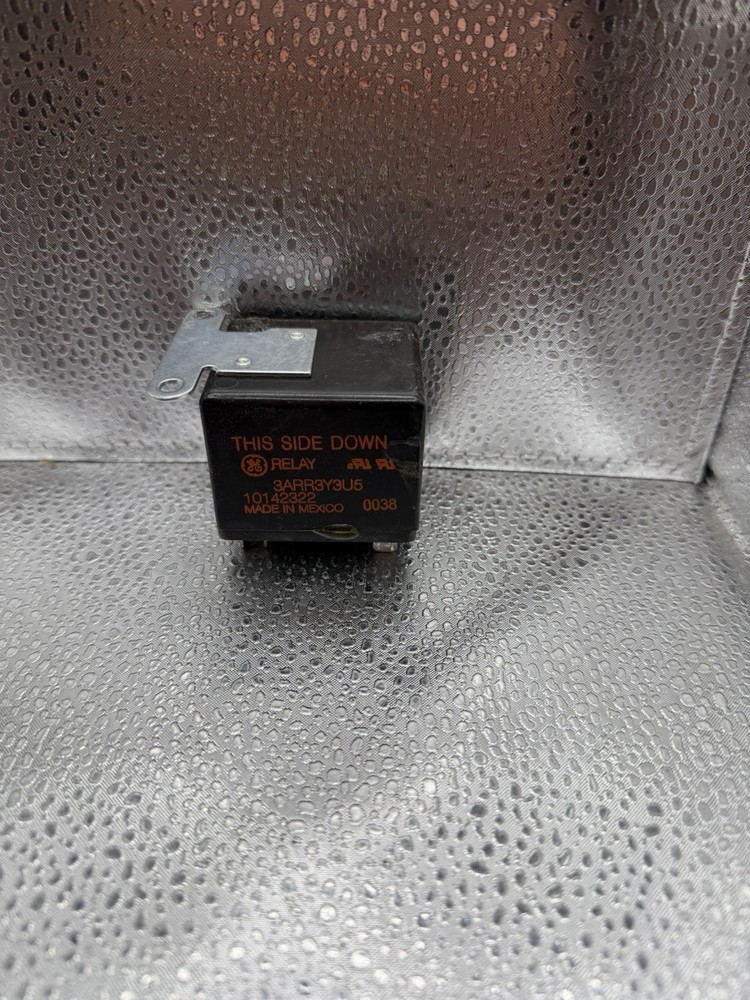 General Electric 3ARR3Y3U5 Magnetic Start Relay