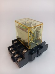 IDEC RH4B-UL- AC120V Relay & SH4B-05 Relay DIN Rail Mount Socket 4 pole