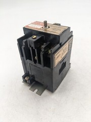 General Electric CR120B 020 Industrial Relay Series A 600V Coil 110/120V 50/60Hz